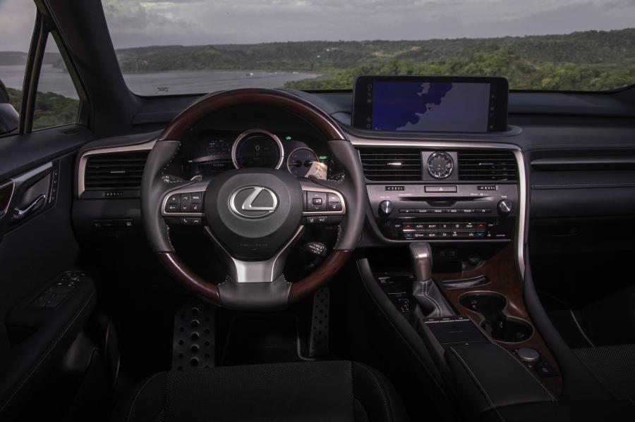 Торпедо Lexus RX450h F-Sport 2019 года  (NA) (фото 3 из 37)